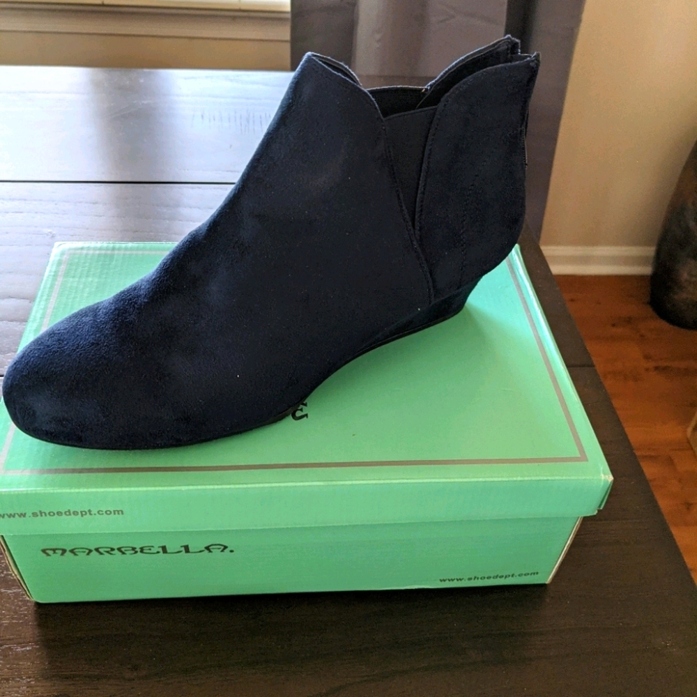 Navy blue booties